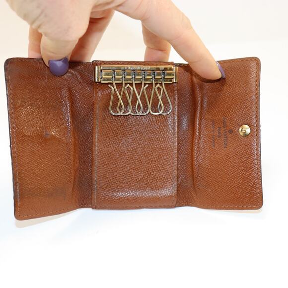 Louis Vuitton Monogram 6-Ring Key Holder Vintage Refreshed - Picture 3 of 7